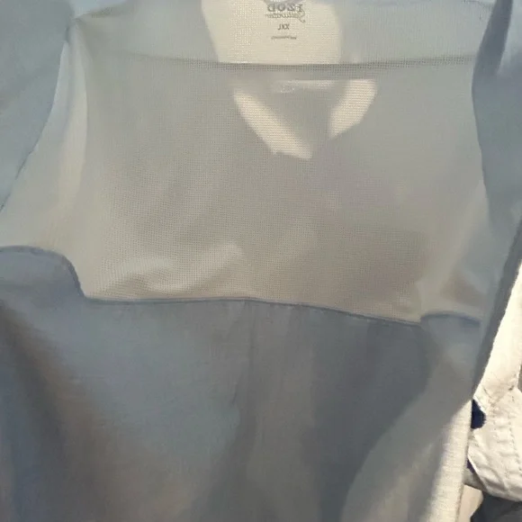 Izod Light Blue Short Sleeve Button Down Shirt - Picture 4 of 5